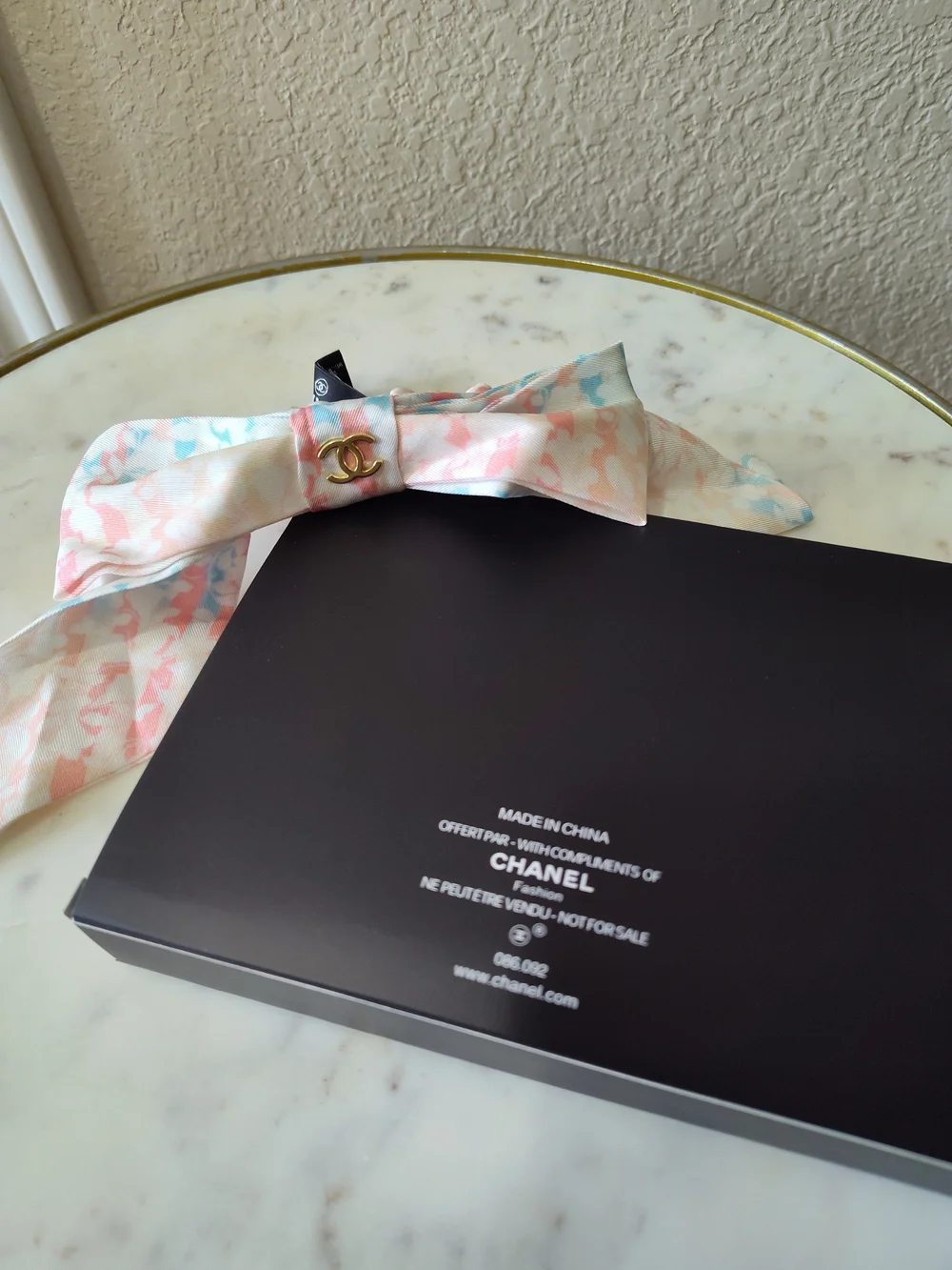 CHANEL Silk Bow Scrunchie Hair Tie Pink Blue Gold CC 100% Silk NIB NWT